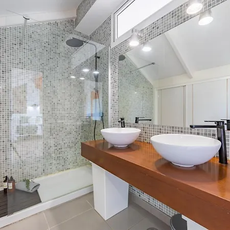 Views, Pool & Office - Optic Fibre Apartment *